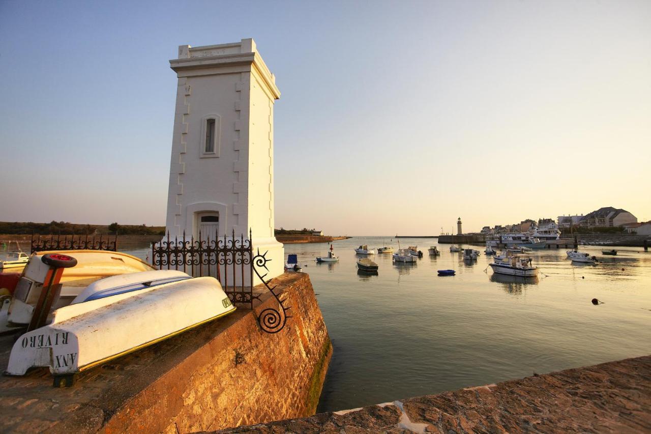 Апартаменты Le Phare Du Port Сен-Жиль-Круа-де-Ви Экстерьер фото
